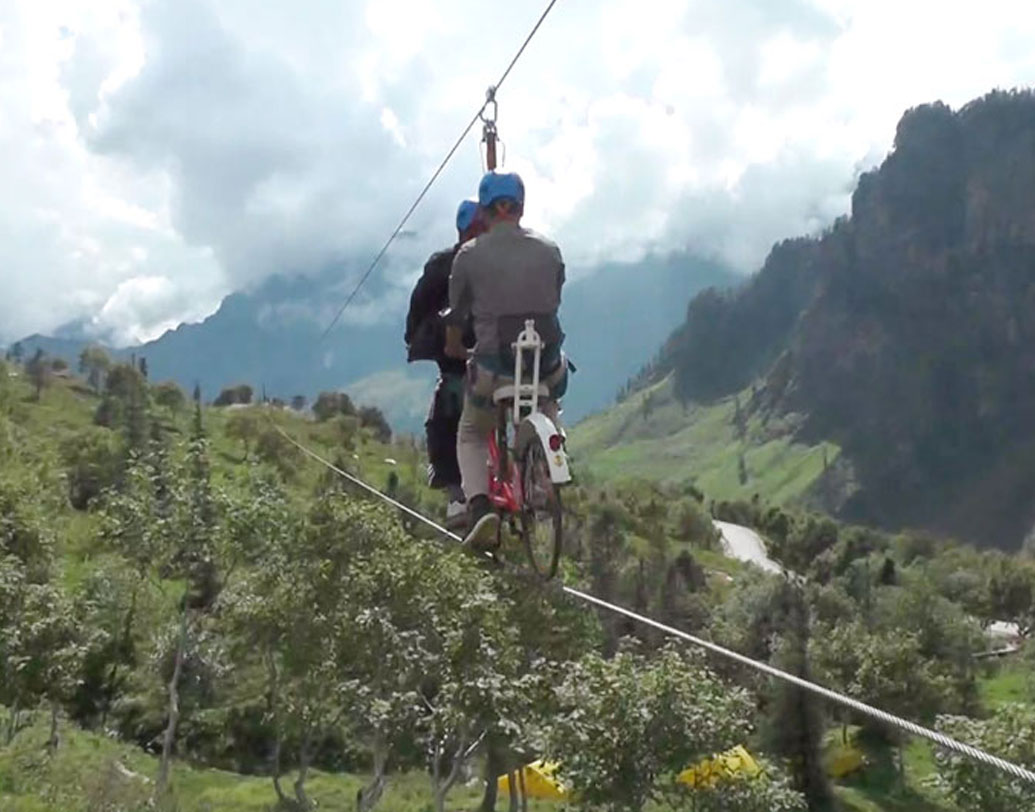 অ্যাডভেঞ্চার স্পোর্টস হিমাচলে নতুন নয়। অ্যাডভেঞ্চার স্পোর্টস এবং এর প্রাকৃতিক শোভার জন্য মানালি পর্যটকদের কাছে খুবই জনপ্রিয়।