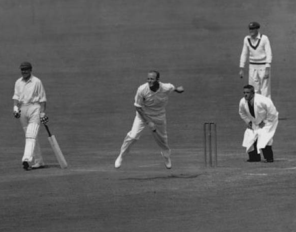 আফগান বাহিনী নাম লেখাল অস্ট্রেলিয়ার সঙ্গে। তাঁরাও টেস্টে দ্বিতীয় জয় পেতে সময় নিয়েছিল তিন ম্যাচ। অজিদের প্রথম টেস্ট জয় আসে প্রথম ম্যাচেই, ইংল্যান্ডকে ৪৫ রানে হারিয়ে। দ্বিতীয় ম্যাচ হেরে যায় ইংল্যান্ডের কাছে, চার উইকেটে। ১৮৭৯-এ মেলবোর্নে সেই ইংল্যান্ডকে ১০ উইকেটে হারিয়েই তুলে নেয় দ্বিতীয় জয়।