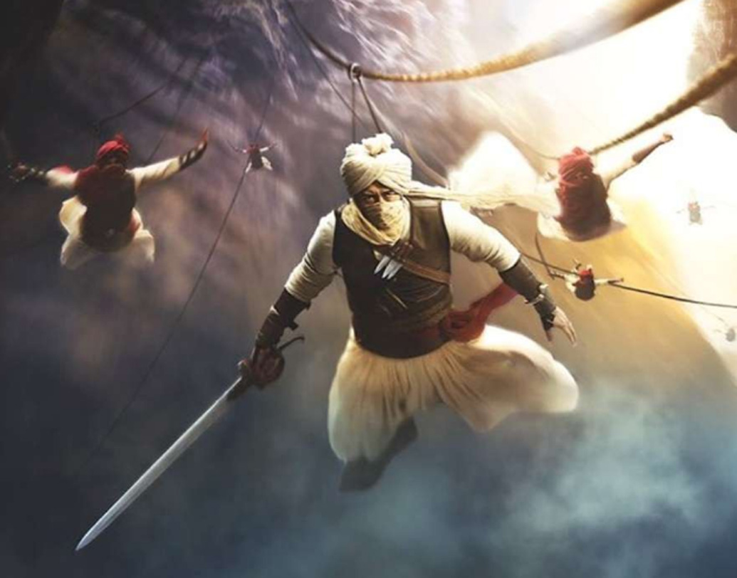 শিবাজির বাহিনীর সেনানি তানাজি মালুসারের কথা অনেকের কাছেই অজানা রয়ে গিয়েছে। শিবাজির পাশে থেকে বিভিন্ন যুদ্ধ ছাড়াও ১৬৭০-এ সিংহগড়ের যুদ্ধে লড়েছিলেন তিনি। আগামী বছরের গোড়ায় মুক্তি পেতে পারে ‘তানাজি: দ্য আনসাং ওয়ারিয়র’। প্রযোজনা করা ছাডাও এতে অভিনয় করেছেন অজয় দেবগণ। সঙ্গে সইফ আলি খান ও কাজল। পরিচালনায় ওম রাউত।