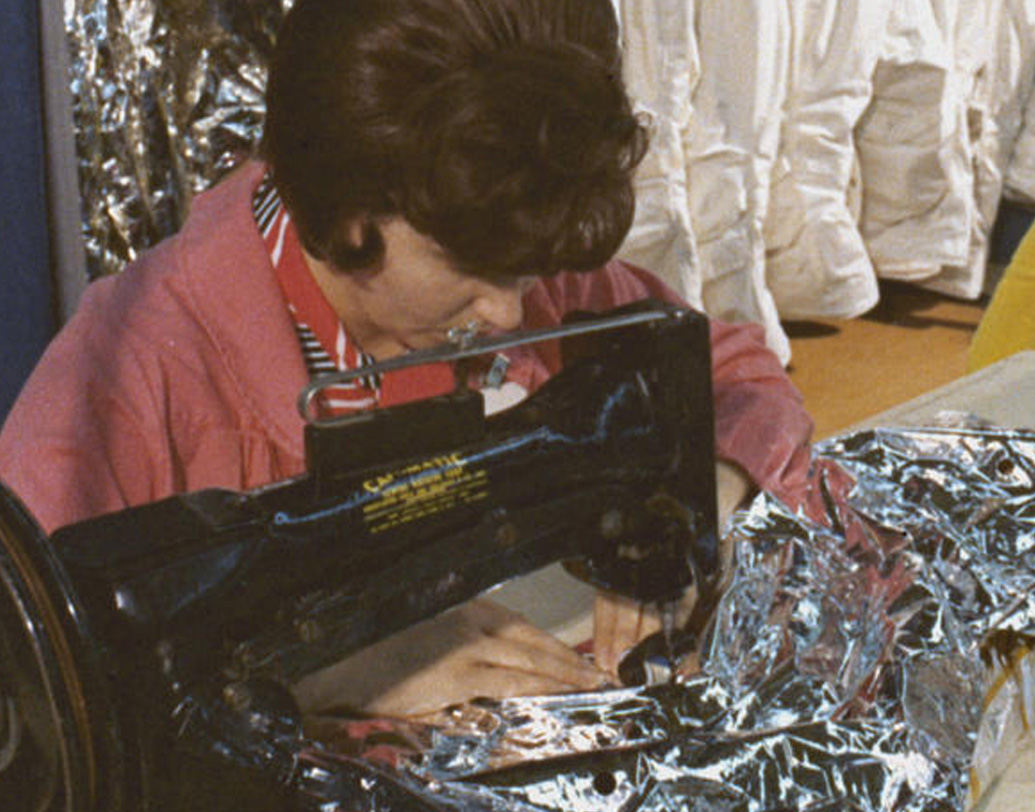 অনেকের কাছেই যা অজানা, তা হল, এই ল্যাটেক্স কর্পোরেশন-এর একটি শাখা মহিলাদের অন্তর্বাসও তৈরি করে।  (ছবি: সোশ্যাল মিডিয়া)