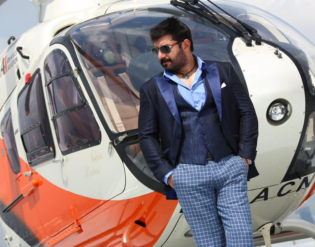 ২০০৬ সালে অভিনয়ে কামব্যাক। তবে পূর্ণমাত্রায় নয়। সে বছর মাত্র একটি ছবিতেই অভিনয় করেন। তামিল ভাষার সে ছবির নাম ‘সসনম’। তারপর আবার সরে যান ইন্ডাস্ট্রি থেকে।