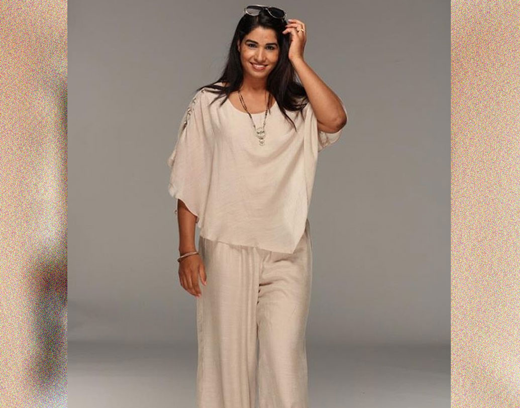 কবিতারা পাঁচ ভাইবোন। বাবা ছিলেন পুলিশ অফিসার। ২০১৬ সালে সাউথ এশিয়া গেমস‌্-এ পাওয়ার লিফ্টিংয়ের ৭৫ কেজি বিভাগে সোনা জিতে বিশ্বের কাছে প্রথম পরিচিতি পান কবিতা। পাওয়ার লিফ্টিংয়ে জাতীয় চ্যাম্পিয়নও হয়েছেন তিনি।