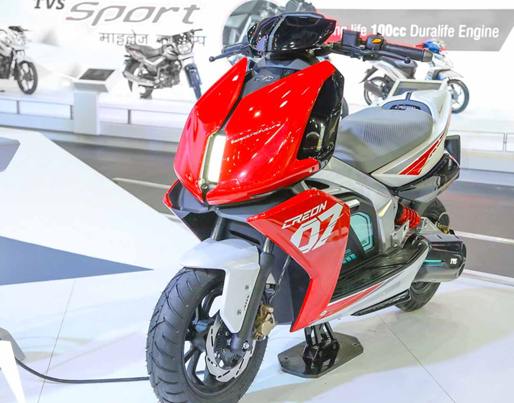 পাশাপাশি এটাও দেখে নেওয়া জরুরি যে, ব্যাটারিটা পোর্টেবল কি না আর তাতে ওয়ারেন্টি রয়েছে কি না। দেখে নেওয়া জরুরি যে ব্যাটারি ওয়াটারপ্রুফ, শকপ্রুফ কি না। এই বৈশিষ্ট্যগুলো না থাকলে ব্যাটারি তাড়াতাড়ি খারাপ হয়ে যাওয়ার সম্ভাবনা থাকে।