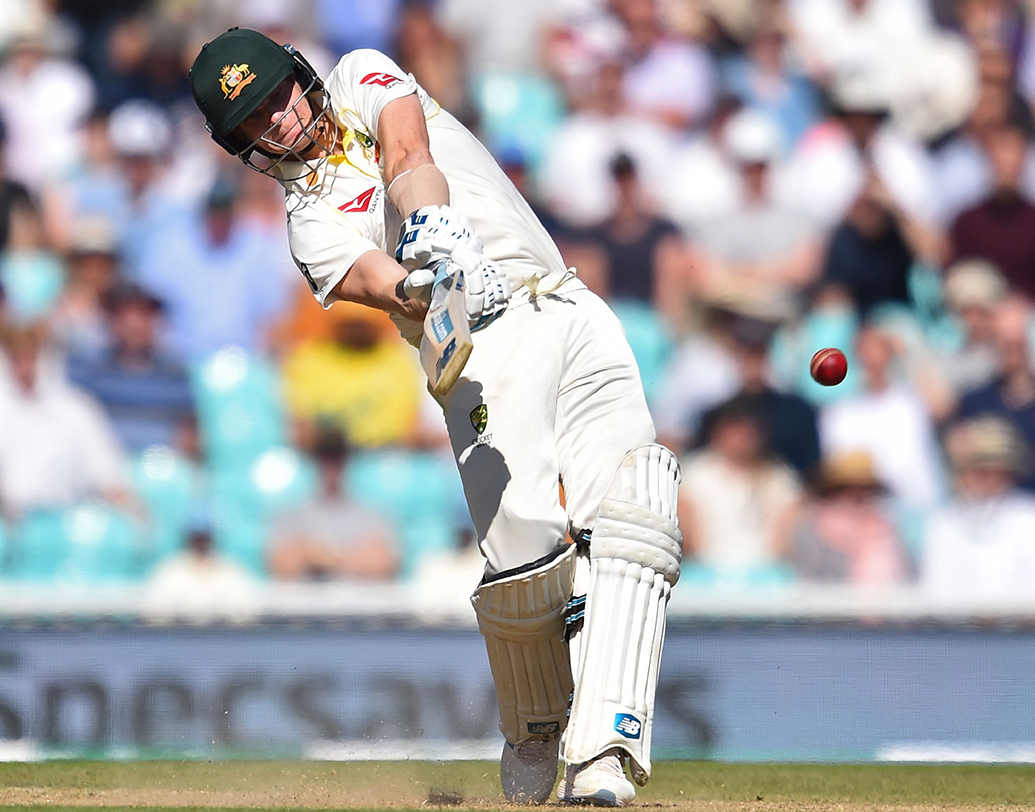 স্টিভ স্মিথ- ৬৮টি টেস্ট শেষে তাঁর সংগ্রহ ৬৯৭৩ রান, গড় ৬৪.৫৬। ৬৮ টেস্ট শেষে ব্যাটিং গড়ের নিরিখে শীর্ষে তিনিই। অ্যাশেজের ফর্ম ধরে রাখলে ভবিষ্যতে কোথায় গিয়ে থামবেন বলা কঠিন।