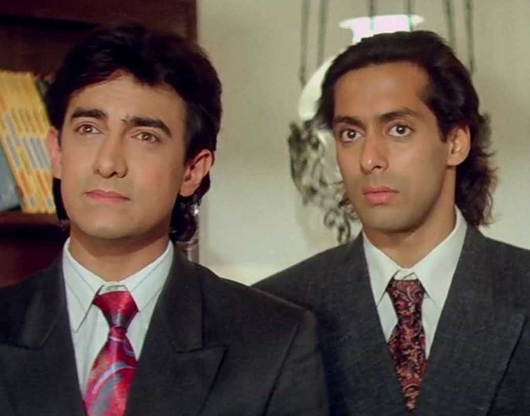 সলমন খান এবং আমির খান: মিস্টার পারফেকশনিস্ট বান্দ্রার সেন্ট স্টেনিসলাউস হাই স্কুলের ছাত্র ছিলেন। পরে তিনি বম্বে স্কটিশ স্কুল, মাহিম থেকে দশম শ্রেণি উত্তীর্ণ হন। এরপর আমির খান মুম্বইয়ের নার্সি মনজী কলেজে ভর্তি হন। এই ছাত্রজীবনের একটা অংশে সলমন খান তাঁর সহপাঠী ছিলেন। একটা সাক্ষাৎকারে নিজেই জানিয়েছেন আমির খান।