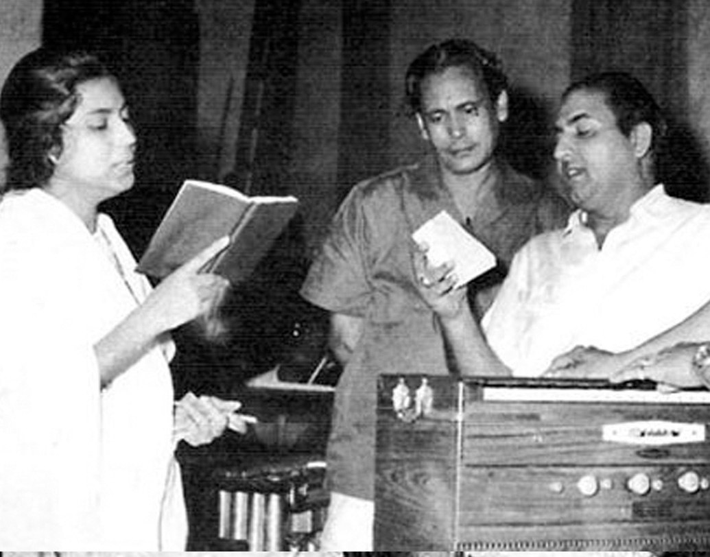 ছায়াছবির বাইরেও গান করেছেন সুমন। হিন্দি, মরাঠির বাইরে বাংলা, অসমিয়া, গুজরাতি, কন্নড়, ভোজপুরি, ওড়িয়া, মৈথিলী ও পঞ্জাবি ভাষাতেও জনপ্রিয় গান আছে তাঁর। সুমনের কণ্ঠে বাংলায় গাওয়া ‘মনে কর আমি নেই’ ‘আমার স্বপ্ন দেখা’র মতো বহু গানই আজও অমলিন।