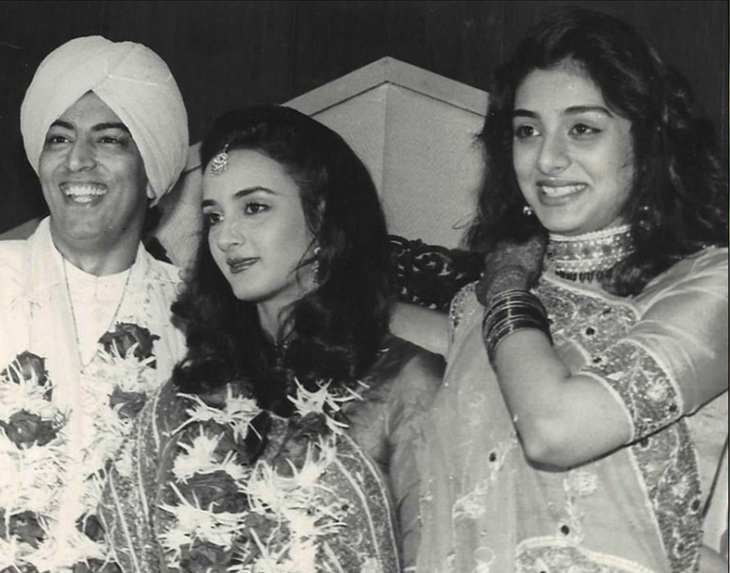 তাঁদের সম্পর্ক নিয়ে আপত্তি ছিল দুই পরিবারেই। ফারহার মা চেয়েছিলেন আরও ভাল উপার্জনক্ষম জামাই। অন্যদিকে, বিন্দুর পরিবার চেয়েছিল ঘরোয়া পুত্রবধূ। তারপরেও দুই পরিবারের তীব্র আপত্তি উপেক্ষা করেই দু’জনে বিয়ে করেন ১৯৯৬ সালে। পরের বছর তাঁদের একমাত্র সন্তান ফতেহ-র জন্ম।