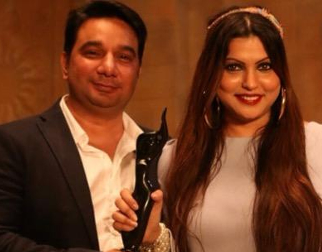 কোরিওগ্রাফের পাশাপাশি পরিচালক এবং প্রযোজক হিসেবেও কাজ করেছেন তিনি। তাঁর মোট সম্পত্তির পরিমাণ ২০ কোটি টাকা।