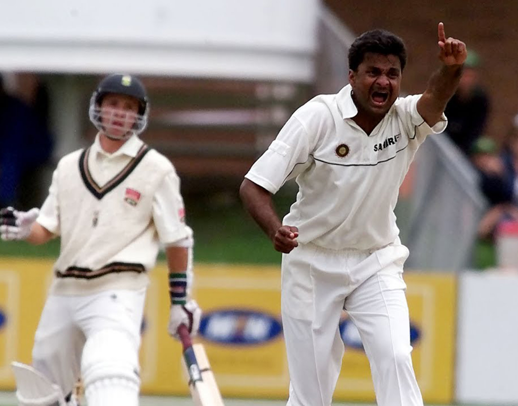 জভাগাল শ্রীনাথ- ১৯৯১ সালে আরেক পেসারের আবির্ভাব ঘটে ভারতীয় ক্রিকেট মানচিত্রে। ব্রিসবেনে অস্ট্রেলিয়ার বিরুদ্ধে প্রথম বার দেখা যায় তাঁকে ভারতীয় জার্সিতে। ১৯৯৯ সালে ইডেনের এক ম্যাচে ১৩ উইকেট নেওয়া শ্রীনাথ ভারতের হার বাঁচাতে ব্যর্থ হন। সেদিন তিনি যদি সঙ্গী পেতেন, তবে হয়ত ফল অন্য হলেও হতে পারত।