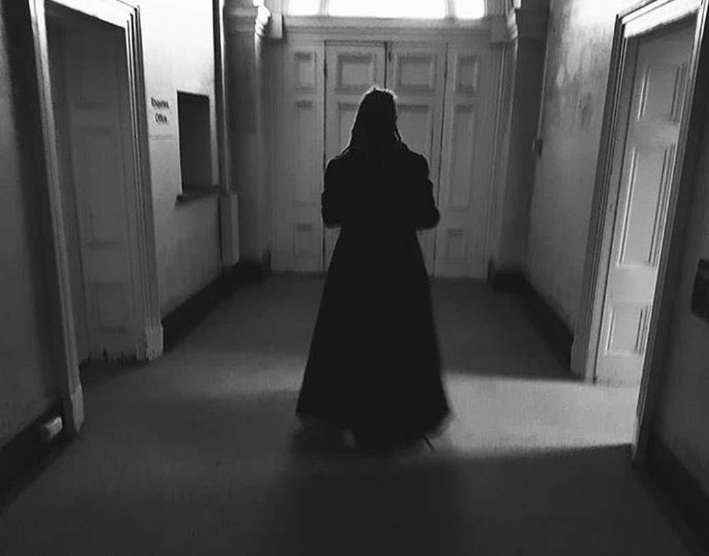 এরই মধ্যে সবচেয়ে ভয়ঙ্কর ছিল ওই হাসপাতালের মহিলা বিভাগ। কথিত, নার্স কেরির আত্মা নাকি এখনও ওই অ্যাসাইলামের আনাচে কানাচে ঘুরে বেড়ায়। আরেক রোগী ওল্ড মার্গারেটের  মৃত্যুর পর অনেকেই নাকি হাসপাতালের বিভিন্ন জায়গায় তাঁকে দেখতে পেয়েছেন।