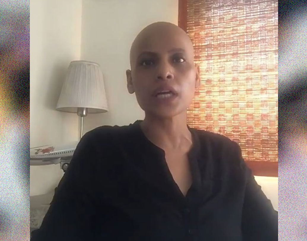 সে দিন থেকেই আঁচল স্থির করেন, তাদের খাওয়ানোর দায়িত্ব নেবেন। তাদের জন্য রান্না করে খাবার নিয়ে যেতে শুরু করেন তিনি। প্রথমে ৫-৬ জন বাচ্চাকে খাওয়াতেন, এখন সেই সংখ্যাটা প্রায় ২০০। আশেপাশের লোকেদের থেকে কিছু সাহায্যও পান তিনি। ‘মিলস ফর হ্যাপিনেস’ নামে নিজের একটা স্বেচ্ছাসেবী সংস্থা খুলেছেন। তাঁর স্বপ্ন এমন ৫০০০ শিশুর মুখে রোজ খাবার পৌঁছে দেওয়া।