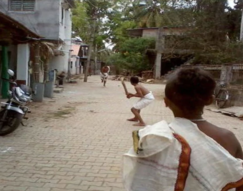 গ্রামবাসীদের দাবি, সংস্কৃত ভাষার ব্যবহার পড়ুয়াদের অঙ্ক এবং যুক্তিবোধের বিকাশ ঘটায়। মাত্তুরের প্রতি পরিবারে অন্তত একজন ইঞ্জিনিয়ার! অনেকে বিদেশে পড়াশোনাও করেছেন।