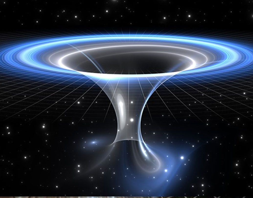 টাইম ট্রাভেল নিয়ে বহু জল্পনা-কল্পনা রয়েছে। টাইম ট্রাভেলের চেষ্টাও হয়তো চালাচ্ছেন বিজ্ঞানীরা। কিন্তু স্মিথের কথা যদি সত্যি হয়, তা হলে এতদিন এই খবরটা কেন চেপে রেখেছিলেন তিনি?