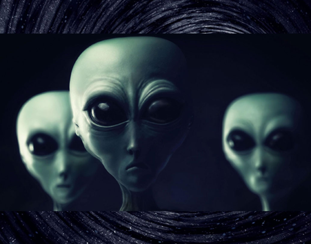 এই যুবকের দাবি, তিনি ৬০০০ সালের বিশ্ব দেখে ফেলেছেন। তখন কেমন হবে পৃথিবী? মানুষ তখন ভিনগ্রহীদের সঙ্গে যোগাযোগ স্থাপন করে ফেলবে। এলিয়েনরা পৃথিবীতে এসে ঘাঁটি গাড়বে, দাবি করেছিলেন তিনি।