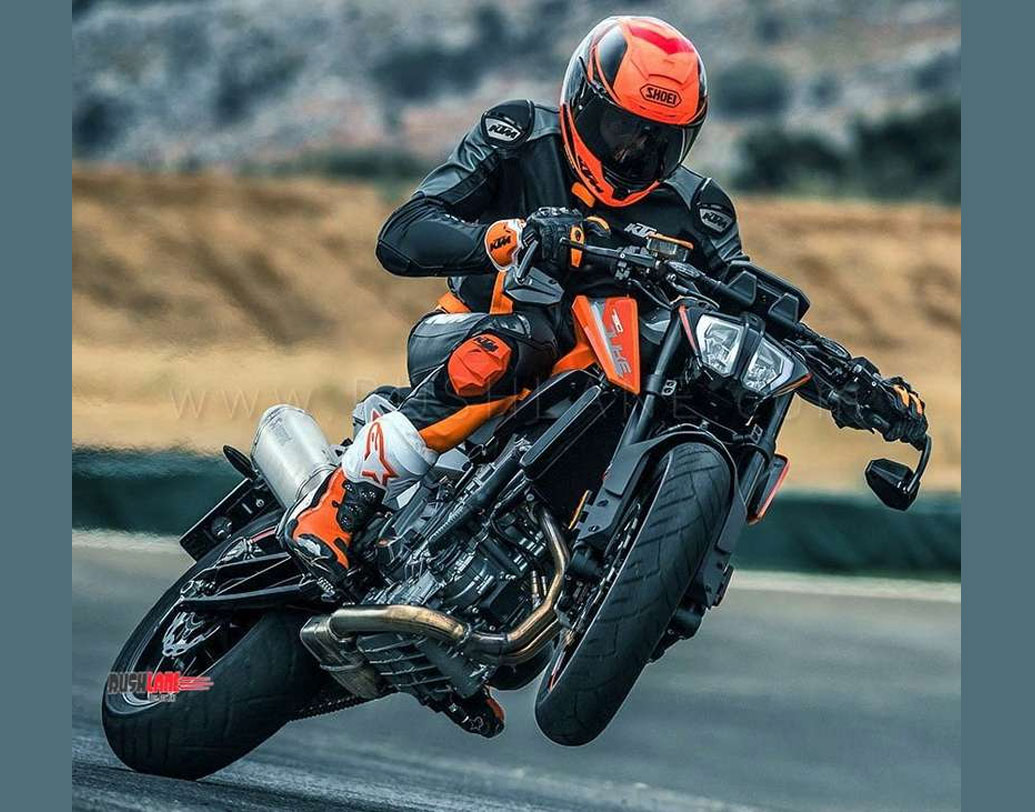 প্রতি টনে ৬১২ বিএইচপি হওয়ায় ওজনের সঙ্গে সমানুপাতিক ভাবে শক্তির ক্ষেত্রেও ভারসাম্য বজায় রয়েছে এই সুপারবাইকটিতে। ফলে ভাল রাস্তায় হোক বা জলকাদা মাখা মেঠো পথ, এই বাইক চালিয়ে আরাম পাবেন বলেই দাবি প্রস্তুতকারকদের।