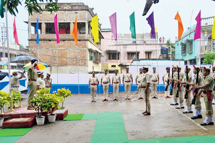 উদ্বোধন: পুলিশ সুপারের নতুন অফিস চালু বনগাঁয়। ছবি তুলেছেন নির্মাল্য প্রামাণিক