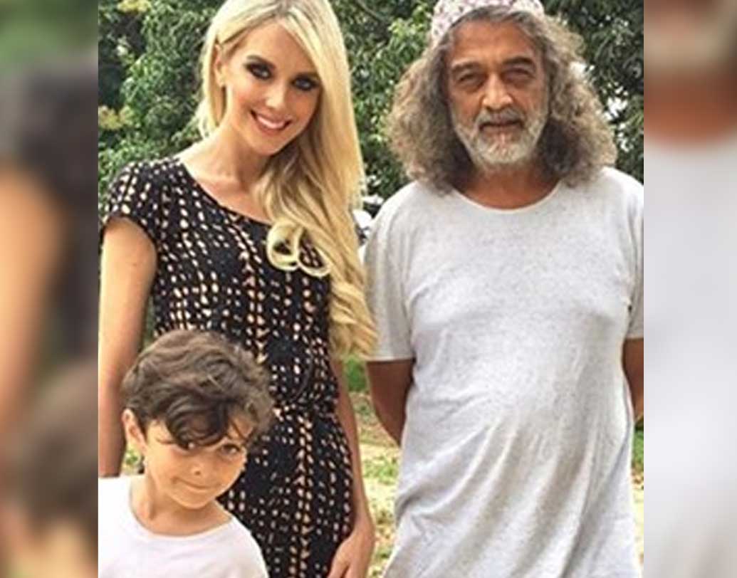 গানের আগেও লাকি আলির সিনেমায় আগমন অভিনয়ে। তাঁর প্রথম ছবি ১৯৬২ সালে, মেহমুদের পরিচালনায় ‘ছোটে নবাব’। সাত ও আটের দশকে ‘ইয়ে হ্যায় জিন্দগি’, ‘হমারে তুমহারে’ এবং ‘ত্রিকাল’-এর মতো কিছু ছবিতে দেখা গিয়েছে তাঁকে। শ্যাম বেনেগাল পরিচালিত টিভি সিরিজ ‘ভারত এক খোঁজ’-এও অভিনয় করেছেন লাকি। দীর্ঘদিন পর ২০০২ সালে তিনি অভিনয় করেন ‘কাঁটে’ এবং ‘সুর’ ছবিতে। (ছবি: সোশ্যাল মিডিয়া)