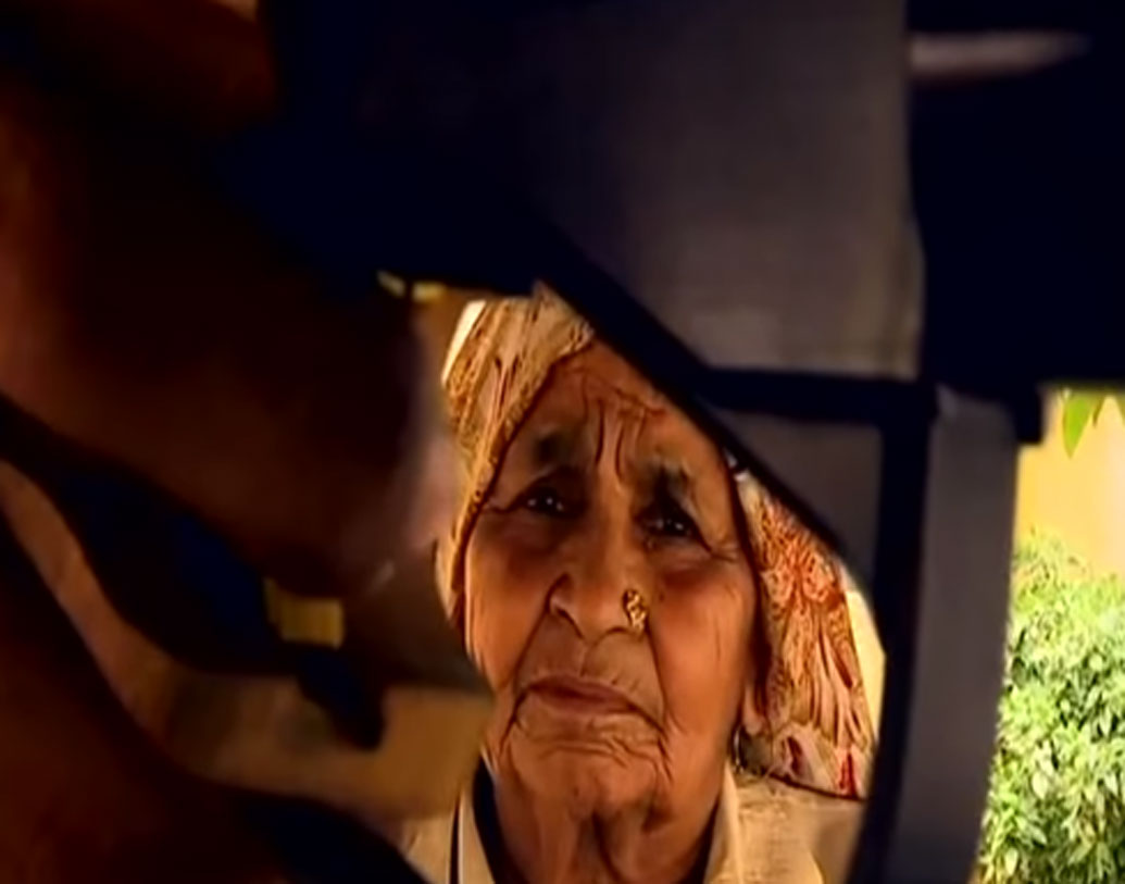 চন্দ্র তোমর বর্তমানে গ্রামের অনু্প্রেরণা। জোহরি থেকে বহু মানুষ শুটিং প্রশিক্ষণ নিতে শুরু করেছেন তাঁর কাছে। গ্রামের মেয়েরাও শুটিংয়ের প্রশিক্ষণ নেন।