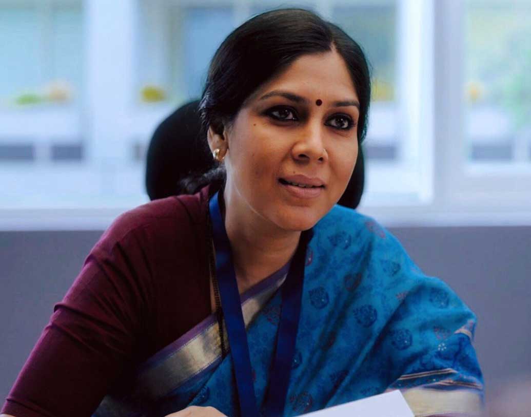 ১৯৯৮ সালে অডিশন দিয়ে দূরদর্শনের সঞ্চালিকা হিসেবে নিযুক্ত হন সাক্ষী। সঞ্চালনা করতেন সিনেমার গান নিয়ে অনুষ্ঠান ‘আলবেলা সুরমেলা’। এরপর সুযোগ পান একতা কপূরের ‘কহানি ঘর ঘর কি’ মেগা সিরিয়ালে।   ( ছবি: সোশ্যাল মিডিয়া)