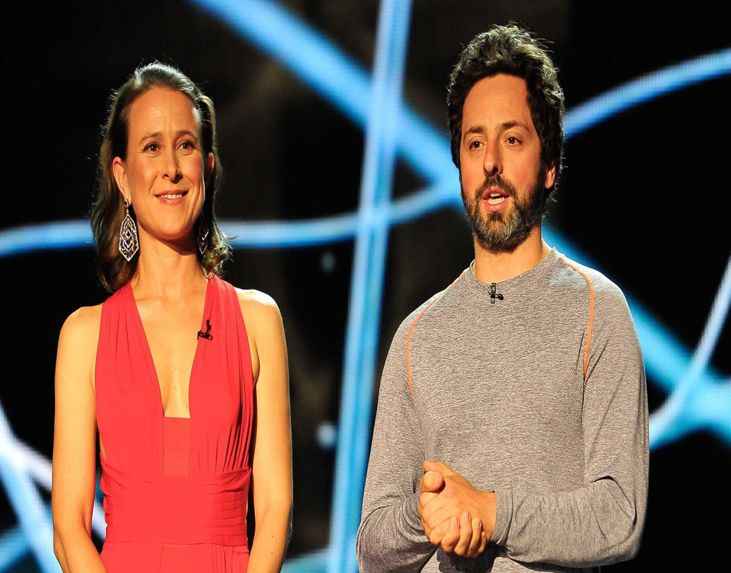 সুজান ওজকিকি ছিলেন গুগল-এর প্রথম ম্যানেজিং ডিরেক্টর। এখন তিনি ইউটিউব-এর সিইও। পরে ২০০৭ সালে ওজকিকির বোন অ্যানকে বিয়ে করেন ব্রিন। ৬ বছর পরে ২০১৩ সালে তাঁদের বিয়ে ভেঙে যায়।