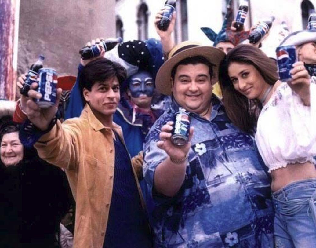 ২০০০ সালে আশা ভোঁসলের সঙ্গে আদনান সামির বিখ্যাত অ্যালবাম ‘কভি তো নজর মিলাও’। আদনানে সুরে এই ভিডিয়ো ছিল ইন্ডিপপে চূড়ান্ত সফল ও জনপ্রিয়। অ্যালবামের সবথেকে বেশি হিট হয়েছিল ‘কভি তো নজর মিলাও’ এবং ‘লিফ্ট করা দে’।