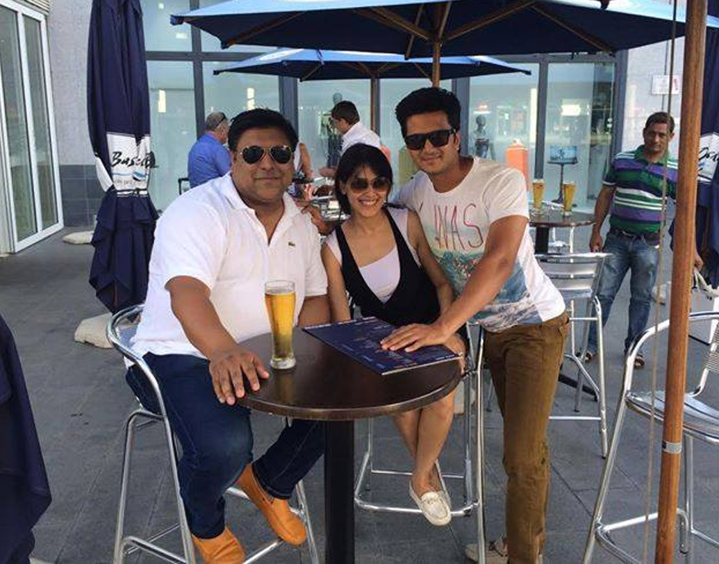 বড় পর্দাতেও রাম কপূরের সাফল্য উল্লেখযোগ্য। বড়পর্দা তো বটেই, ছোট পর্দাতেও যে চরিত্রাভিনেতা হয়ে ক্যামেরার লেন্স নিজের দিকে ঘুরিয়ে নেওয়া যায়, দেখিয়ে দিয়েছেন তিনি। ‘স্টুডেন্ট অব দ্য ইয়ার’, ‘উড়ান’, ‘মনসুন ওয়েডিং’, ‘হামশকল’-এর মতো ছবিতে রাম কপূরের অভিনয় নজর কেড়েছে দর্শক ও সমালোচক মহলে।