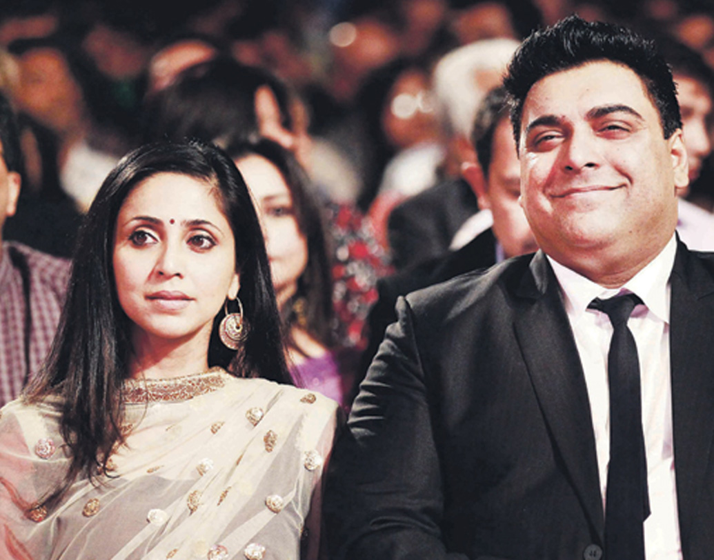 ২০০৬ থেকে ২০০৮ পরপর তিন বছর রাম কপূর টেলিভিশনের সেরা অভিনেতা নির্বাচিত হয়েছেন। ‘ঘর এক মন্দির’ সিরিয়ালের তাঁর সহঅভিনেত্রী ছিলেন গৌতমী। সিরিয়ালের সেটেই পরিচয় থেকে প্রেম। দু’জনে বিয়ে করেন ২০০৩-এর ভ্যালেন্টাইনস ডে-তে।