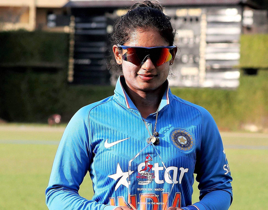 অভিষেক ম্যাচে ভারতীয় মহিলাদের মধ্যে সব চেয়ে বড় পার্টনারশিপ গড়া (রেশমা গাঁধীর সঙ্গে ২৫৮ রানের), একদিনের ক্রিকেটে সব থেকে বেশি রান (৬৭২০) এমন বহু রেকর্ড রয়েছে তাঁর ঝুলিতে।