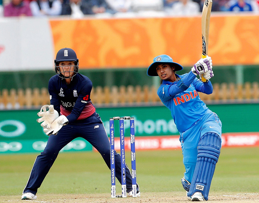 তাঁর নেতৃত্বেই ভারতীয় মহিলা দল প্রথম টেস্ট সিরিজ যেতে ইংল্যান্ডের বিরুদ্ধে ২০০৬ সালে। ২০০৫ সালের ওয়ান ডে বিশ্বকাপে দক্ষিণ আফ্রিকায় তাঁর নেতৃত্বে ফাইনালে ওঠে ভারত। যদিও শক্তিশালী অস্ট্রেলিয়ার কাছে হার মানতে হয় তাঁদের।