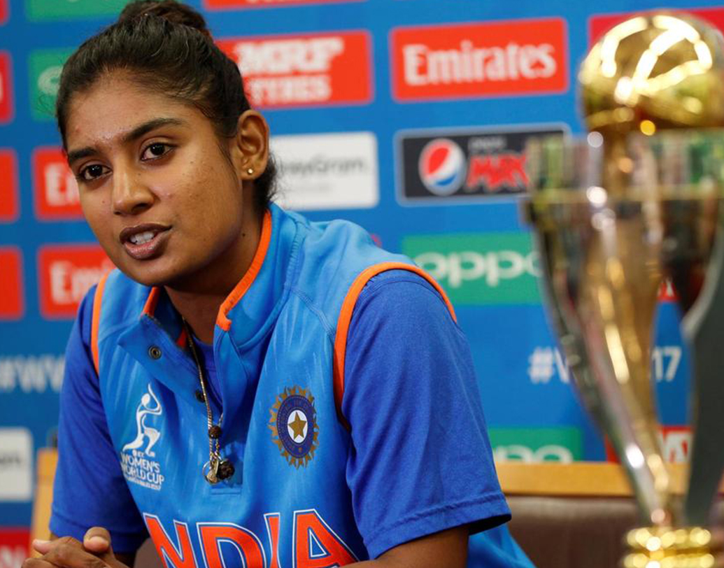 ২০০৩ সালে অর্জুন পুরস্কার, ২০১৫ সালে পদ্মশ্রী পান তিনি। ২০১৫ সালেপ্রথম মহিলা ক্রিকেটার হিসেবে পান উইজডেন ইন্ডিয়া ক্রিকেটার অব দ্য ইয়ার সম্মান। এই মুহূর্তে একদিনের ক্রিকেটে তাঁর র‍্যাঙ্কিং পাঁচ। বিশ্বকাপের মঞ্চে তাঁর থেকে দুর্দান্ত কিছু ইনিংস দেখার অপেক্ষায় দেশবাসী।