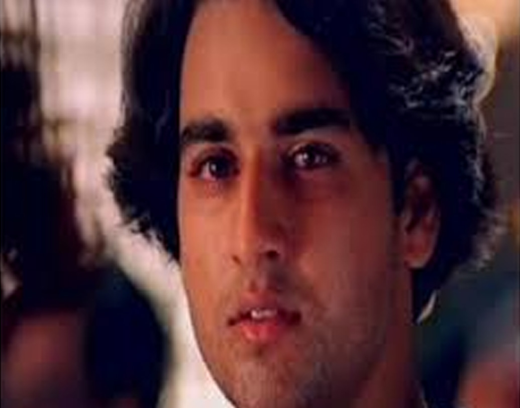 ২০০৮ সালের গোড়ায় তাঁর সংস্থা ‘যোগী’ বলে একটি ছবি করার প্রস্তুতি পর্বে ছিল। সে বছরেরই ফেব্রুয়ারি মাসে মুম্বইয়ের ওশিয়াড়ায় নিজের ফ্ল্যাটে তাঁর ঝুলন্ত দেহ উদ্ধার হয়।