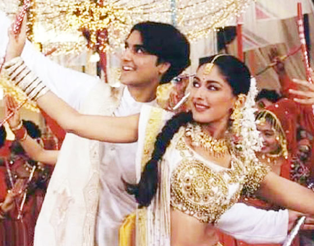 কিন্তু লাভিনার বিরুদ্ধে কোনও অভিযোগ প্রমাণ করা যায়নি। তদন্তকারীরা তাঁর বিরুদ্ধে খুনের মোটিভও খুঁজে পাননি। সে সময় কুণলারে ফ্ল্যাটে তৃতীয় কোনও ব্যক্তি উপস্থিত থাকারও প্রমাণ মেলেনি। তা ছাড়া ঘটনার কয়েক মাস আগে কুণাল একবার হাতের শিরা কেটে আত্মহত্যার চেষ্টাও করেছিলেন।