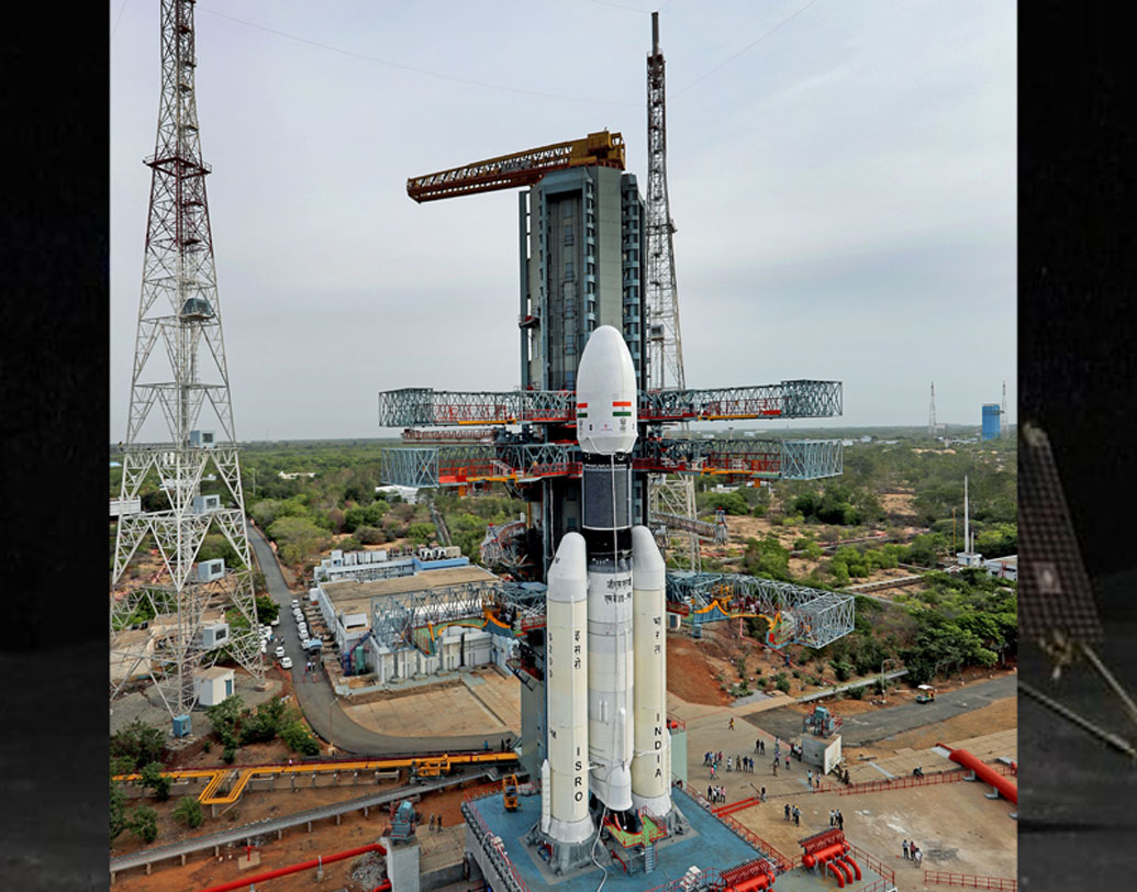 এখনও পর্যন্ত এটাই ইসরোর সবচেয়ে বড় মিশন। জিওসাইক্রোনাস স্যাটেলাইট লঞ্চ ভেহিক্যাল অর্থাৎ জিএসএলভি এমকে-৩ থেকে চন্দ্রযান-২ এর উৎক্ষেপণ হয়। যা ইসরোর সবচেয়ে বড় এবং অত্যাধুনিক লঞ্চ প্যাড। অভিযান যদি সফল হয়, তা হলে আমেরিকা, রাশিয়া এবং চিনের পর ভারত বিশ্বের মধ্যে চতুর্থ দেশ হিসাবে চাঁদে পা রাখবে।