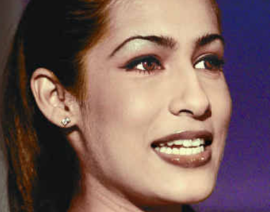 মিশ্র সংস্কৃতিতে ক্যাথলিক ভাবধারায় নাফিসা বড় হন বেঙ্গালুরু শহরে। তাঁর ঠাকুমা ছিলেন ইসলাম ধর্মাবলম্বী। তাই নাতনির নাম রাখা হয় ‘নাফিসা’।