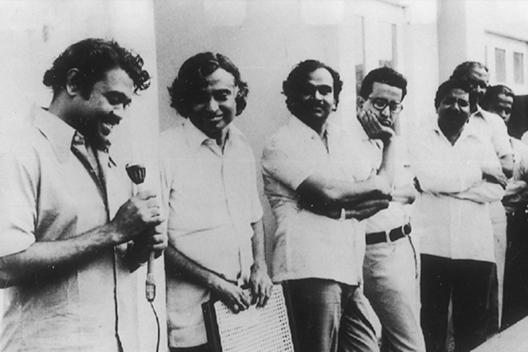 অগস্ট ১০, ১৯৭৯: ভারতের প্রথম পরীক্ষামূলক স্যাটেলাইট লঞ্চ ভেহিকল এসএলভি-৩, ৩৫ কেজি ওজনের স্যাটেলাইট নিয়ে রওনা দেয়। সর্বাধিক ৪০ কেজি ওজন বহন করতে সক্ষম এবং ৪০০ কিলোমিটার দূরত্ব যেতে পারত এই এসএলভি-৩। কিন্তু অভিযান ব্যর্থ হয়। পৃথিবীর কক্ষপথে স্যাটেলাইট পৌঁছে দিতে ব্যর্থ হয় এসএলভি-৩।