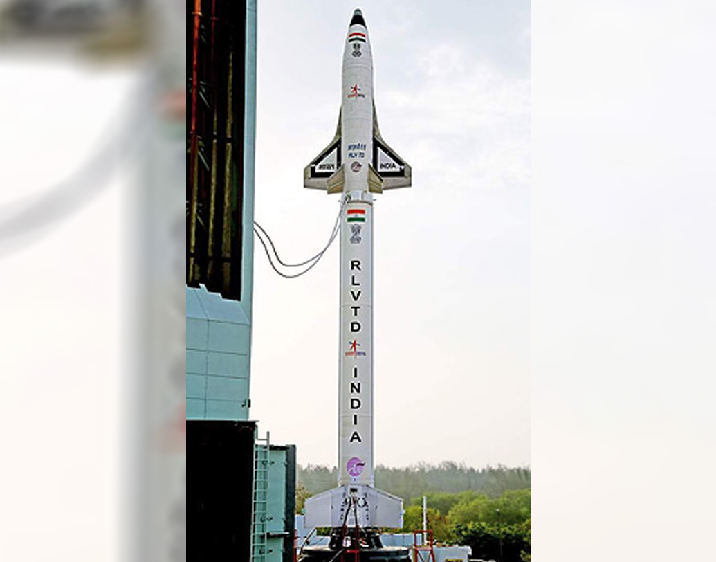 সেপ্টেম্বর ০৯, ২০১২: জাপানের মাইক্রো-স্যাটেলাইট প্রয়টেরিস এবং ফরাসি স্যাটেলাইট স্পট ৬ নিয়ে ইসরোর পোলার স্যাটেলাইট লঞ্চ ভেহিকল (পিএলএলভি-সি২১) উৎক্ষেপণ হয়। শ্রীহরিকোটার সতীশ ধবন স্পেস সেন্টার থেকেই এর উৎক্ষেপণ হয়েছিল।