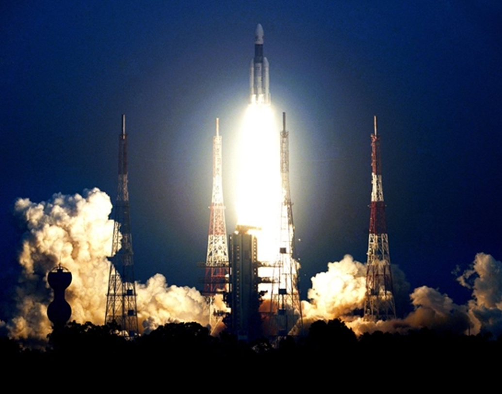 নভেম্বর ১৪, ২০১৮: ৩ হাজার ৪২৩ কেজি ওজনের জিস্যাট-২৯ স্যাটেলাইট রকেটে চেপে শ্রীহরিকোটা থেকে রওনা দেয়। এত ভারী কোনও স্যাটেলাইটের উৎক্ষেপণ ইসরোর এই প্রথম। দেশের প্রত্যন্ত এলাকায় যোগাযোগ ব্যবস্থা আরও উন্নত করতে এই স্যাটেলাইট পাঠানো হয়েছে।