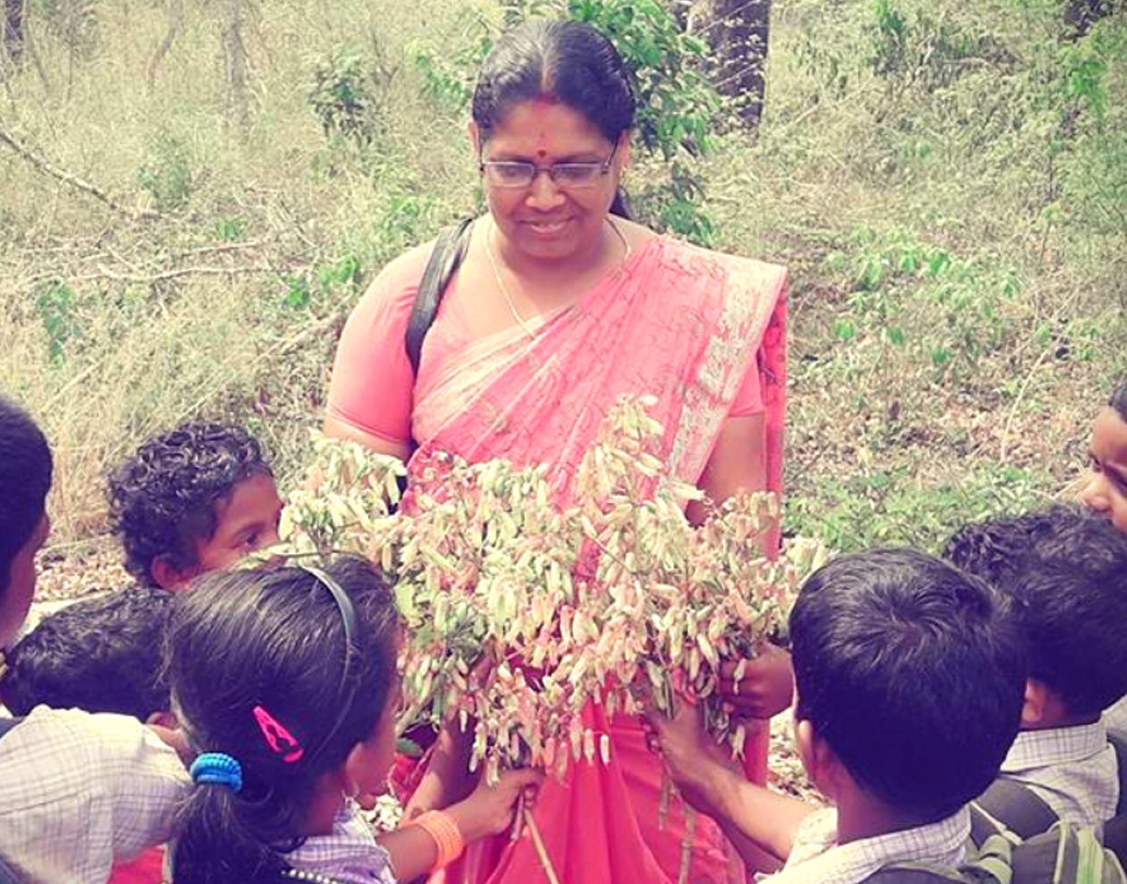 কিন্তু এই শিক্ষাব্রতী জানিয়েছেন, তাঁর কাছে শ্রেষ্ঠ পুরস্কার হবে, যখন পরবর্তী সময়ে তাঁর স্কুলের ছাত্রছাত্রীরা আরও বেশি হারে নিজেদের জীবনে প্রতিষ্ঠিত হতে পারবে। সেখানেই তাঁর কৃচ্ছ্রসাধনের সার্থকতা। (ছবি : সোশ্যাল মিডিয়া)