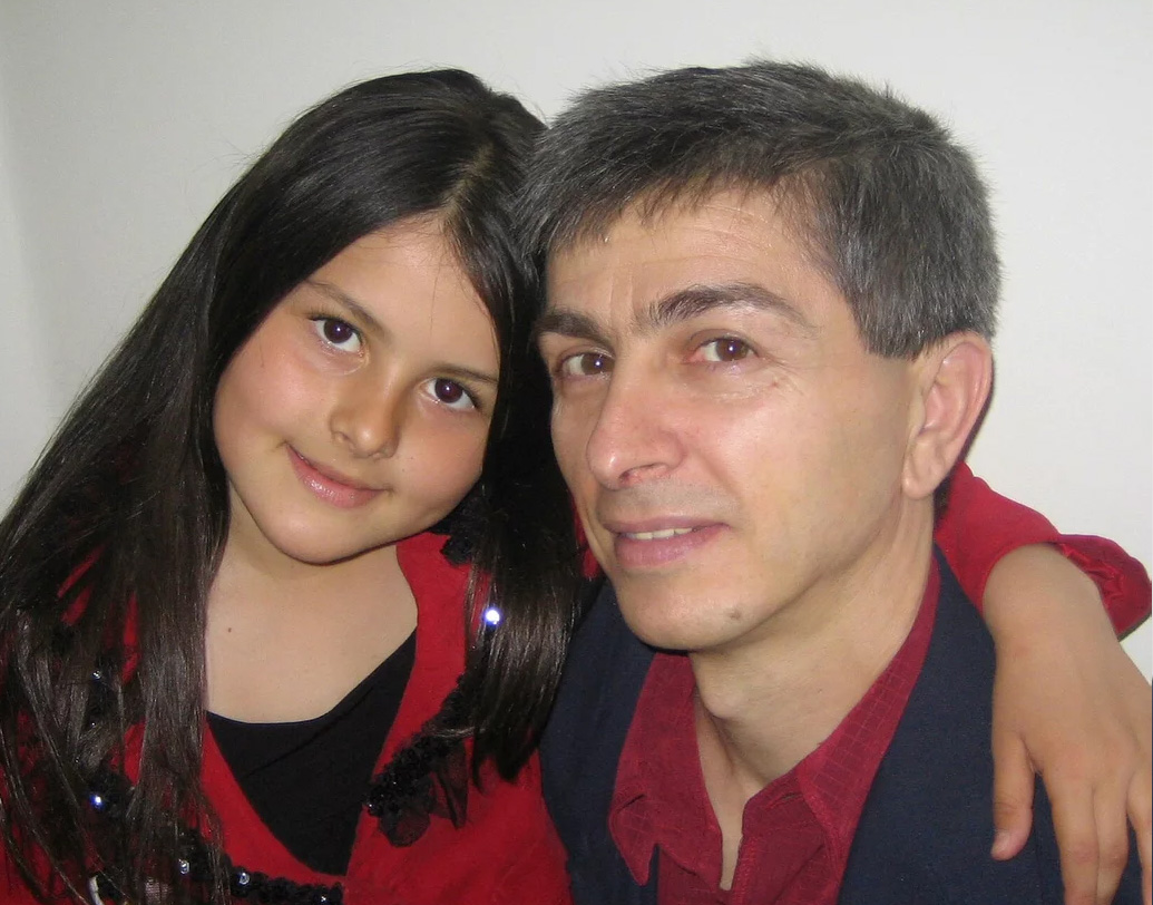 পরে তাঁর স্ত্রী মারিয়াও চাকরি পেলেন টরন্টোর একটি সংস্থায়। কয়েক বছর পরে সংসারে এল নতুন অতিথি। ২০০০ সালের ১৬ জুন জন্ম হল আন্দ্রেস্কু দম্পতির কন্যার। নাম রাখা হল বিয়াঙ্কা।