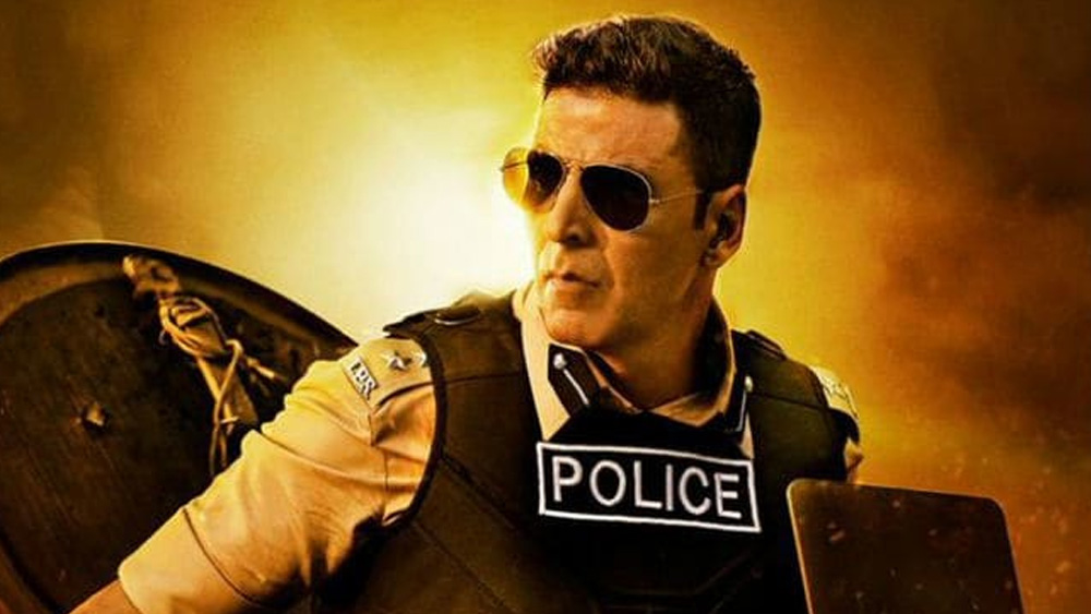 রোহিত শেট্টির পরিচালনায় ‘সূর্যবংশী’ পর্দায় আসছে ২৭ মার্চ। এ ছবিতেও অক্ষয়কুমার পুলিশ ইন্সপেক্টরের ভূমিকায়।