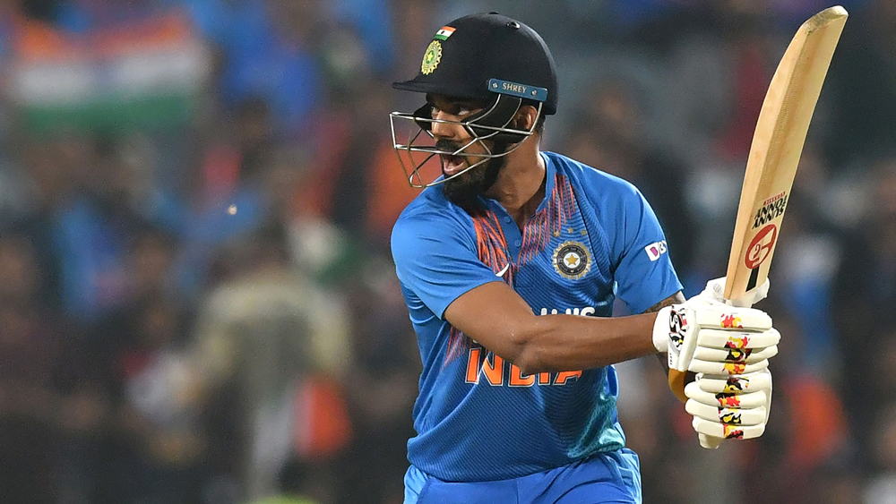 লোকেশ রাহুল ওপেনার হিসেবে রীতিমতো ধারাবাহিক থেকেছেন সম্প্রতি। ২৭ বছর বয়সি এখনও পর্যন্ত ৩৭ টি-টোয়েন্টিতে ৪৮.১৭ গড়ে ১২৩৭ রান করেছেন। যাতে রয়েছে দুটো সেঞ্চুরি ও নয়টি হাফ-সেঞ্চুরি। তাঁর সর্বাধিক স্কোর অপরাজিত ১১০। যে ফর্মে আছেন, তাতে রাহুলকে বাদ দেওয়া সম্ভব নয়।