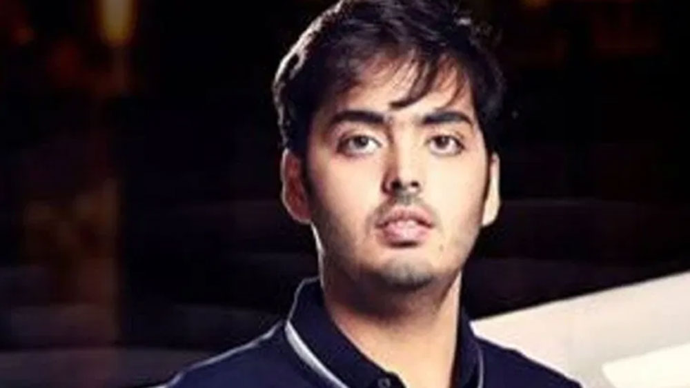 ঈশা এবং আকাশের জন্মের কয়েক বছর পর, ১৯৯৫ সালে অম্বানী পরিবারের ছোট ছেলে অনন্ত অম্বানীর জন্ম দেন নীতা। নীতা-মুকেশের এই সন্তান অবশ্য স্বাভাবিক ভাবেই জন্ম নিয়েছিলেন।