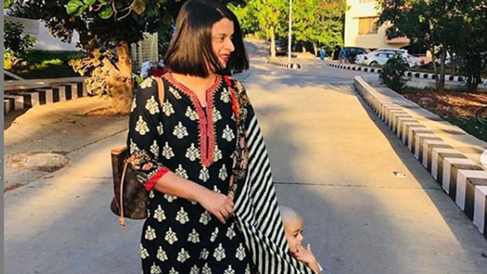 সেই দিনটা ছিল ৫ অক্টোবর ২০০৬। দেহরাদুনে কলেজের আরও চারটি মেয়ের সঙ্গে একই ঘরে ভাড়া থাকতেন তিনি। ওই দিন একটা অচেনা ছেলে তাঁদের দরজায় কড়া নাড়ে। প্রথমে রঙ্গোলির এক বান্ধবী দরজা খুলেছিলেন।