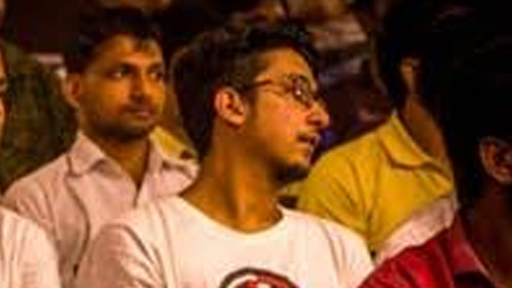 এর তিন বছরের মধ্যেই ভোপালে বাড়িতে ছোট অফিস থেকে তাঁদের সংস্থা একটি বড় অফিস কিনে নেয়। একে একে অনেক কর্মীও নিয়োগ করেছেন তাঁরা।