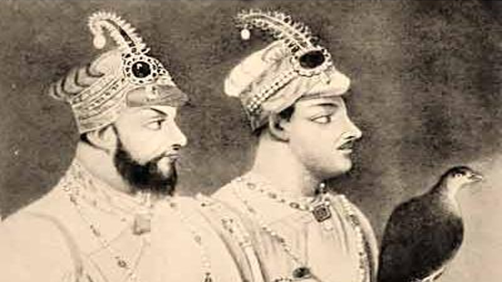 আলিপুরের অভিজাত বেলভিডিয়ার গা্ডেন হাউজ জাতীয় গ্রন্থাগারের বর্তমান ঠিকানা। কথিত, নিজের নামের সঙ্গে মিলিয়ে ‘আলিপুর’-এর নামকরণ করেছিলেন নবাব মীর জাফর। ব্রিটিশদের হাতের পুতুল হয়ে সিংহাসনে বসার পরেও বেশিদিন নবাব হয়ে থাকা হয়নি তাঁর। ব্রিটিশদের অঙ্গুলিহেলনেই সিংহাসন হারিয়ে মুর্শিদাবাদ থেকে চলে আসতে হয়েছিল কলকাতায়।