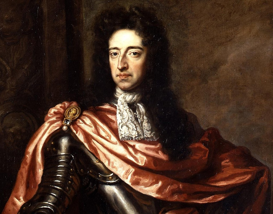 হুগলি নদীর তীরে পছন্দ করা নির্দিষ্ট জায়গায় ১৬৯৬ খ্রিস্টাব্দে তৈরি হল গড়। ১৭০০ খ্রিস্টাব্দে তৎকালীন ব্রিটিশ সম্রাট তৃতীয় উইলিয়ামের নামে নামকরণ হল, ফোর্ট উইলিয়াম। পরে ধীরে ধীরে শাসকের সঙ্গে দুর্গে যোগ হয়েছে আরও পরিসর। বাংলায় ব্রিটিশ বণিকদের মানদণ্ড রাজদণ্ডে পরিণত হওয়ার মূল কেন্দ্র ছিল এই দুর্গ।