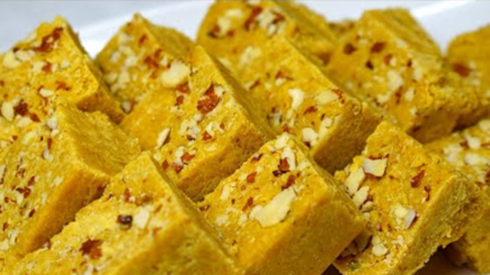 বর্তমানে ৯৪ বছর বয়স হরভজন কৌরের। গত চার বছর ধরে একই রকম উৎসাহ নিয়ে ব্যবসা চালিয়ে যাচ্ছেন তিনি। তাঁর এক কেজি বেসনের বরফির দাম ৮৫০ টাকা।