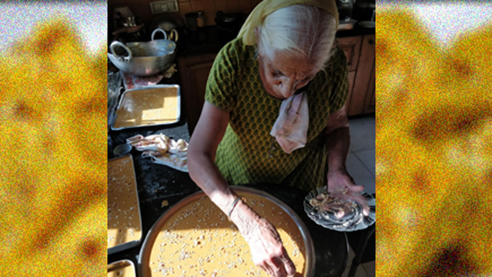 মিষ্টির বাক্সের ট্যাগলাইন ‘হরভজন’স.. বচপন ইয়াদ আজায়ে’ এই চার বছরে মোট ৫০০ কেজি বরফি বিক্রি করেছেন তিনি। নাতনির বিয়েতেও নিজের হাতে মিষ্টি বানিয়ে অতিথিদের খাইয়েছেন।