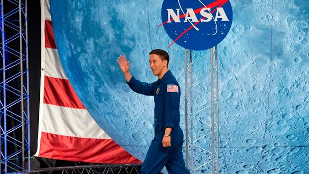 নাসা স্কুল থেকে পাশ করার পর থেকেই জনি নাসাতেই কাজ করে যাচ্ছেন। শোনা যাচ্ছে, খুব তাড়াতাড়ি মহাকাশেও পাড়ি দেবেন তিনি।