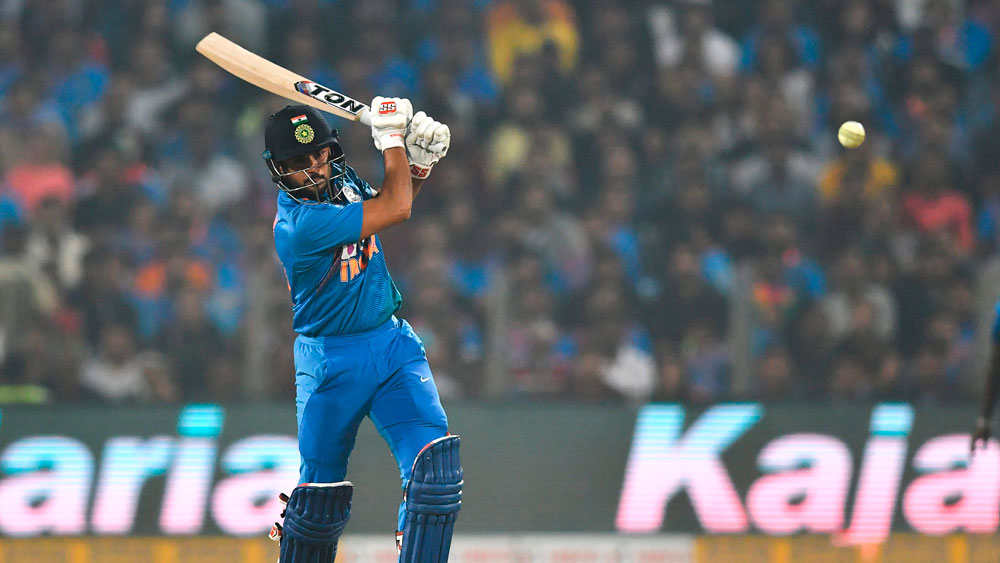 মণীশ পাণ্ডে — মণীষ পাণ্ডের ব্যাটের হাত ভাল। টি টোয়েন্টিতে যে কোনও মুহূর্তে জ্বলে উঠতে পারেন। নিউজিল্যান্ডের বিরুদ্ধে তাঁর কাছ থেকে রান চাইছে টিম ম্যানেজমেন্ট।